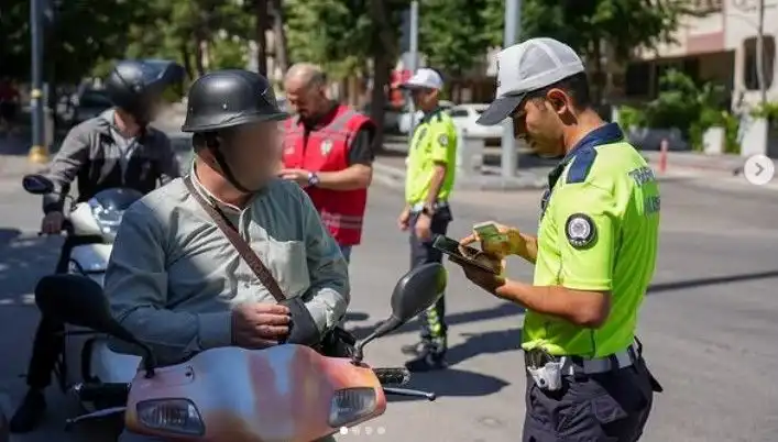 Isparta Trafik Denetimleri: Güvenli Yolculuk İçin Sıkı Tedbirler Alınıyor!