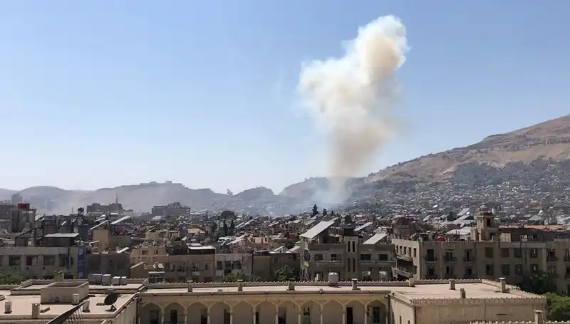 İsrail'in Süveyda Kentine Hava Saldırısı: Bölgedeki Gerginlik Tırmanıyor