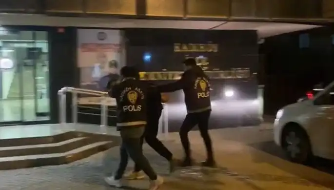 Galatasaray Taraftarına Silahlı Saldırı: Zanlı Yakalandı!