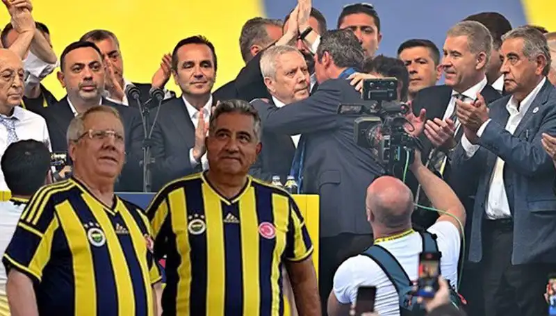 Aziz Yıldırım'dan Mahmut Uslu'ya Destek, Ali Koç'a İstifa Çağrısı