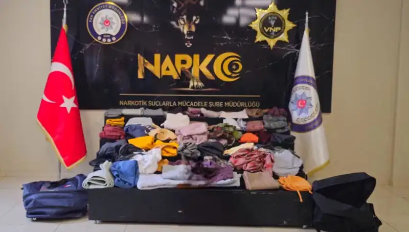 32 Kilo Metamfetaminle Yakalanan Karşıt Sokak Satıcısı, Uyuşturucu Ticareti ve Suç Ağlarını Sarsıyor