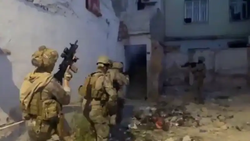 75 İlde Uyuşturucu Operasyonu: 2 Bin 311 Şüpheli Yakalandı!