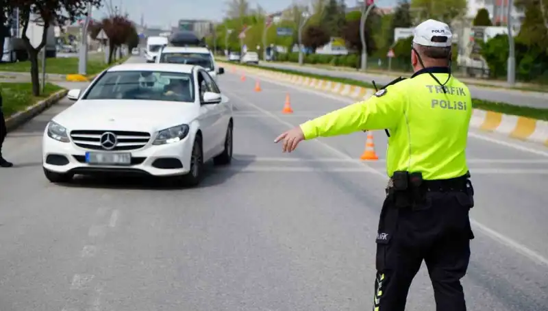 2025 Yeni Trafik Cezaları: Sürücüler İçin Şok Edici Artışlar Geliyor