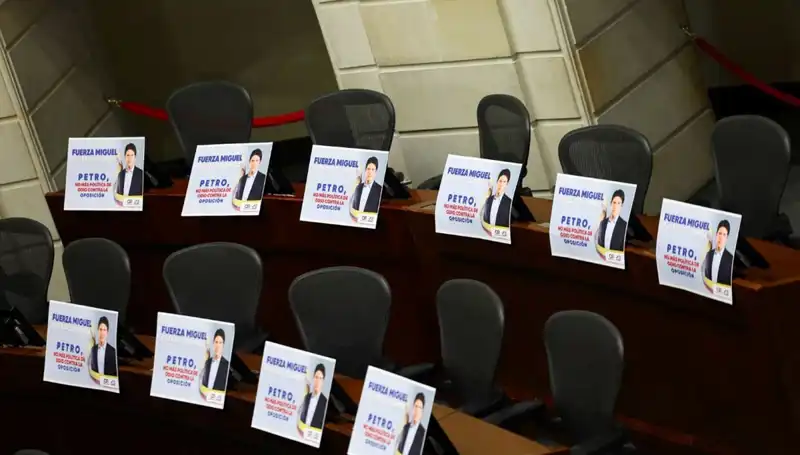 Senatör Uribe'nin Sağlık Durumu Kritik: Mucize Bekleniyor!