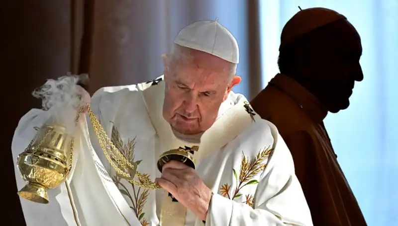 Yeni Papa Seçim Süreci: Adaylar ve Beklentiler