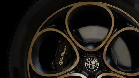 Alfa Romeo’nun Yeni Özel Serisi “Intensa”: Performans ve Tasarımda Zirve