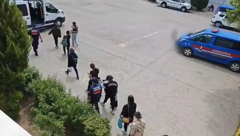 Tayland'da Kadınlara Fuhuş Vaadi: Çalışma ve Oturma İzni İle Gelen Riskler