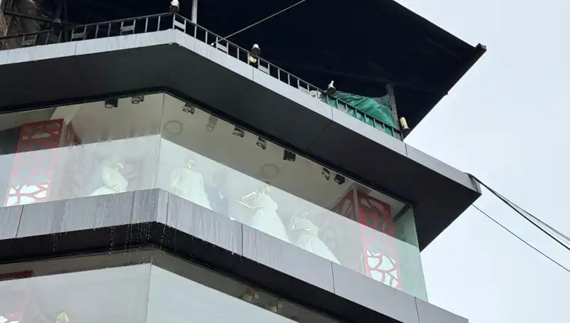 Giyim Mağazasında Patlayan Yangın, Tepkileri Ardında Getirdi!