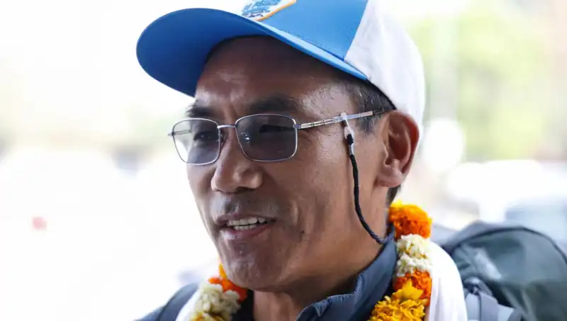 Everest Adam, Kendi Rekorunu Kırarak Zirveye Ulaşmanın Sırrını Açıkladı