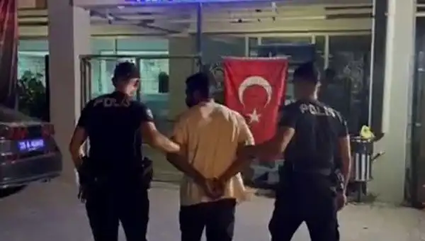 İzmir'de 18 Yıl 9 Ay Hapis Ceza Alan Firari Yakalandı