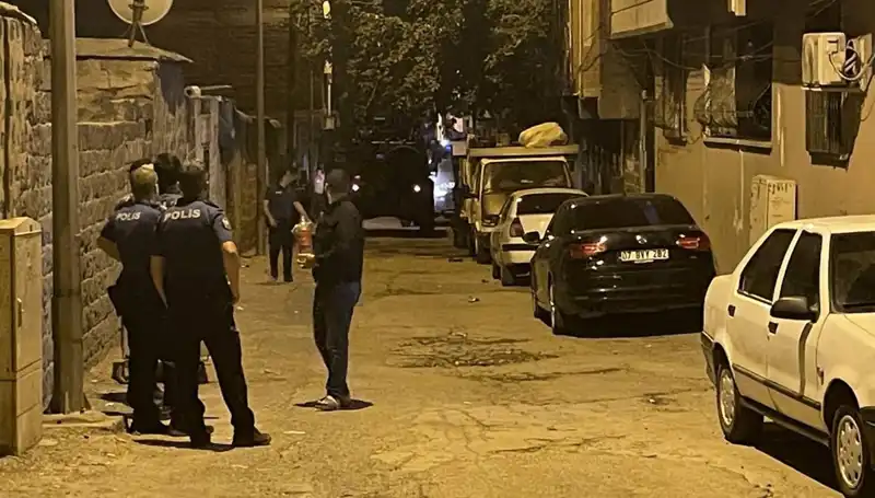 Polise Açtığı Ateşle Şok Eden Olay: Bacaklarından Vurularak Yakalandı