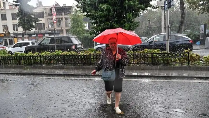 Sarı Kodlu Yağış Uyarısı: Hangi Bölgeler Etkilenecek?