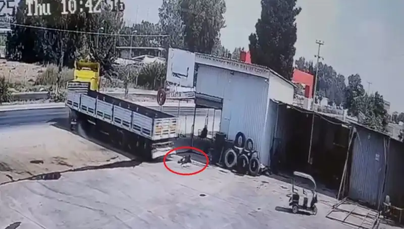 16 Yaşındaki Çocuk İşçinin Feci Ölümü: TIR Altında Kalarak Hayatını Kaybetti