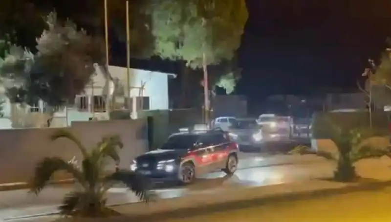 İzmir'de 24 Saatlik Operasyon: 141 Hükümlü Yakalandı!