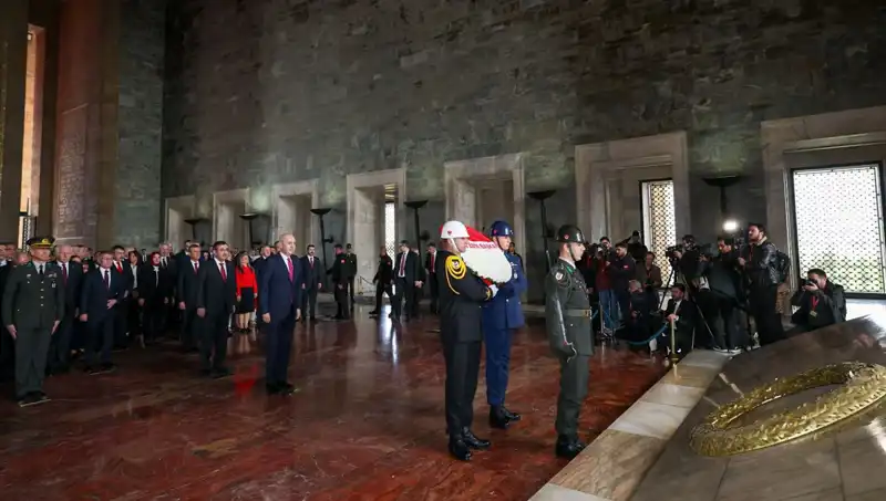 Devlet Erkanı Anıtkabir'de, Atatürk'ü Anmak İçin Bir Araya Geldi