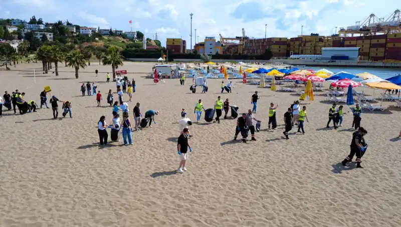 Plajlarımız Temizleniyor: Yaz Tatili Öncesi Çevre Bilinci Artıyor