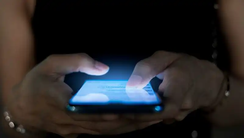 Narsisizmin Gizli Belirtisi: Telefon Alışkanlığınız mı?