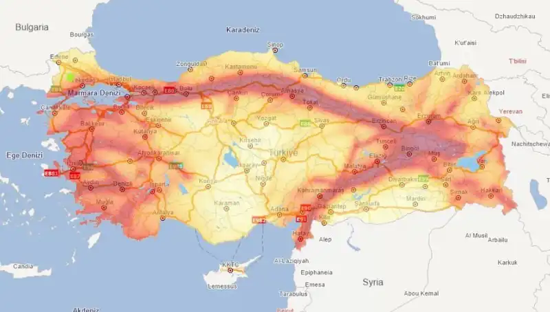 Evimin Altından Fay Hattı Geçiyor mu? 45 İl ve 110 İlçe Deprem Riski Altında