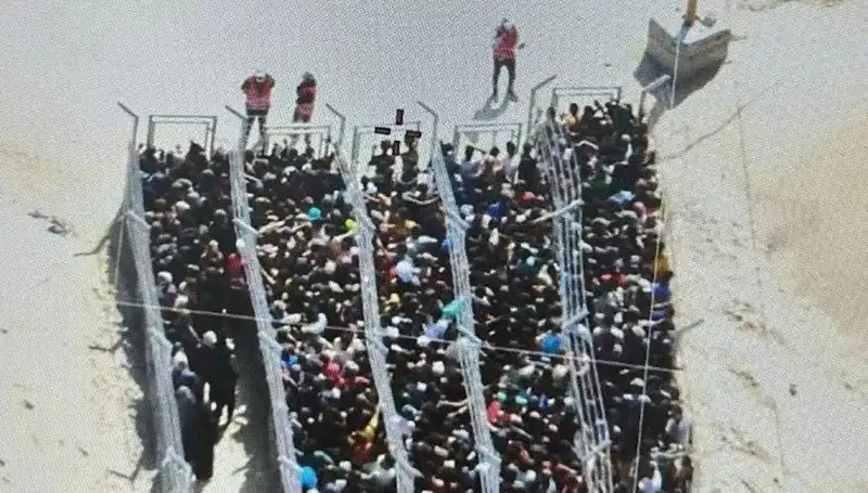 Gazze'deki Çarpıcı Görüntüler: Nazi Kamplarına Benzetmeler Artıyor