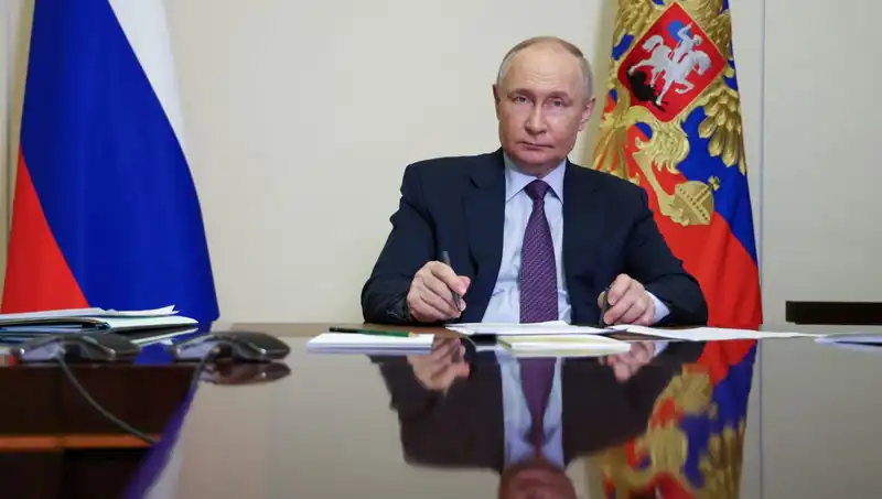 Putin, Esad'ı Suriye'den Koltuğundan Edecek Mi?