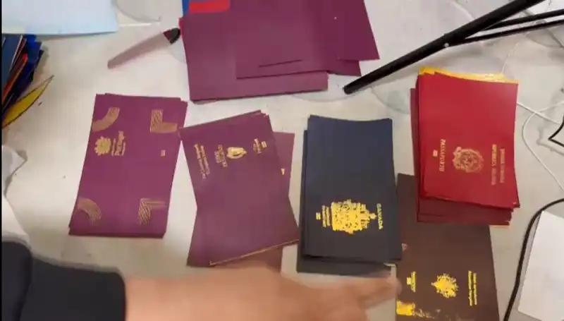 Sahte Pasaport, Vize ve Diğer Belgeler: Dev Operasyonun Detayları Ortaya Çıkıyor