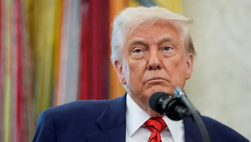 Trump, G7 Zirvesini Terk Etti: Beyaz Saray'da Kriz Toplantısı