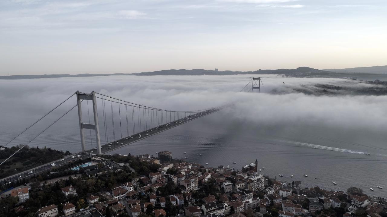 İstanbul Boğazı'nda Gemilerin Geçişi Kapatıldı