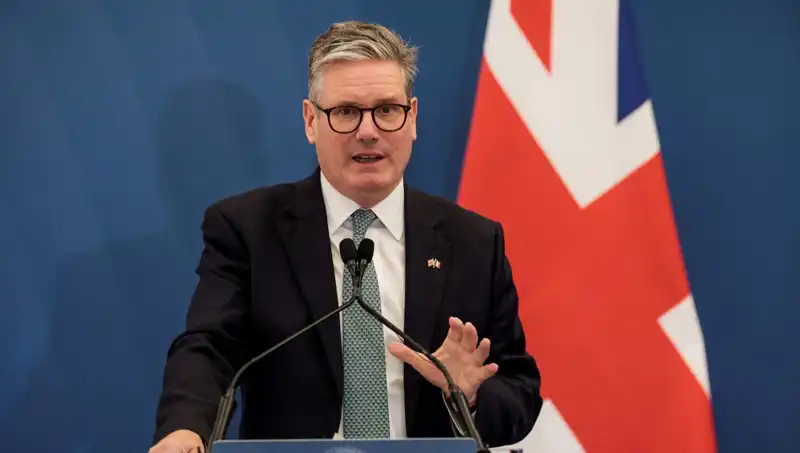 İngiltere Başbakanı Starmer'dan Tarihi Hükümet Yeniliği: David Lammy Yardımcı Olacak