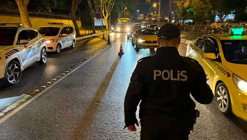 İstanbul'da "Huzur İstanbul" Uygulamasında 1011 Gözaltı: Güvenlik Önlemleri Artıyor