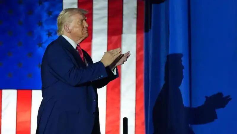 Trump'ın 100 Günde Gerçekleştirdiği Değişim: Yüzyılın Dönüşümü