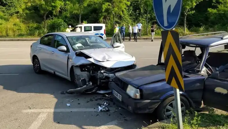Görele'de Feci Kaza: Sürücü Camdan Fırladı, İlk Belirlemeler Şok Edici