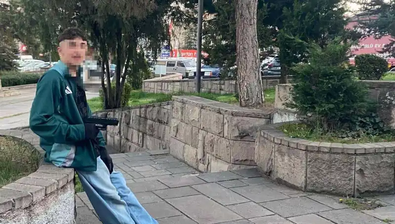 Yol Verme Kavgası: Üç Kardeş ve Baba Hapisle Yüzleşiyor