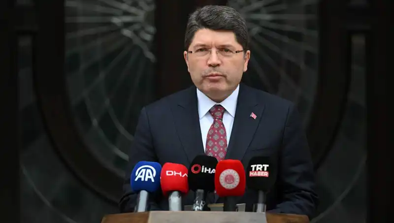İmralı Heyeti, Adalet Bakanı Tunç ile Hayati Görüşmeler Yürütüyor