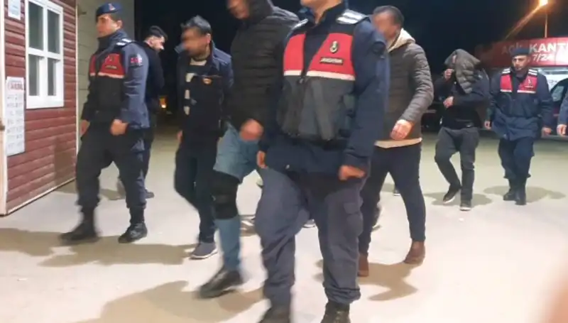 Bağ Evinde Uyuşturucu Partisi: Güvenlik Güçleri Baskın Düzenledi