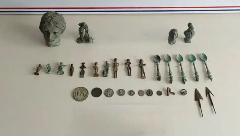 Antik Roma Dönemine Ait Tarihi Eserler Ülkemizde Ele Geçirildi