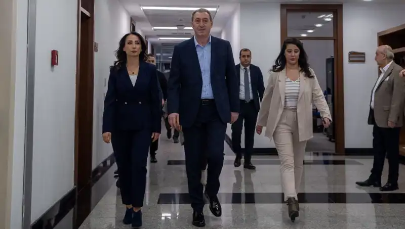 DEM Parti Heyeti Siyasi Parti Turu ile Tavsiyelerde Bulunuyor