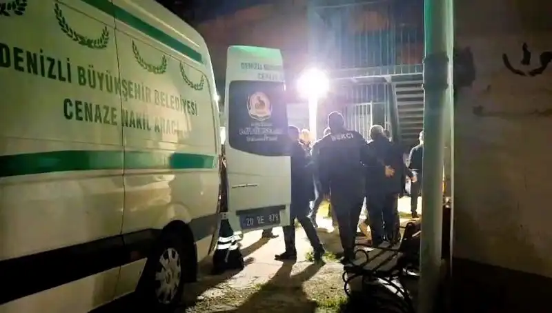 Korkunç Olay: Besici Yem Karma Makinesine Düşerek Can Verdi